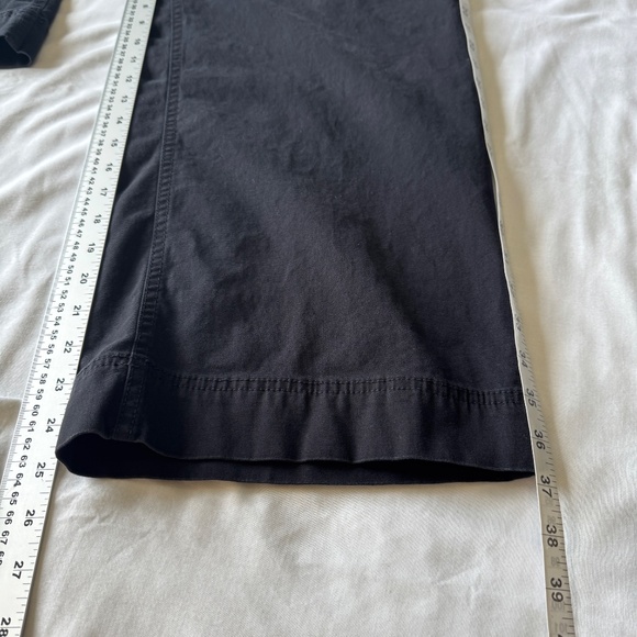 Old Navy Women's High-Rise Wide Leg Cropped Chino Style Pant Black Size 16 Ankle - Picture 8 of 10